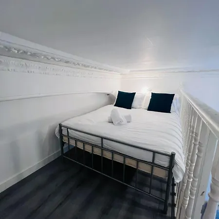 F101-First Floor Flat Fits 3 Near Hyde Park Apartamento